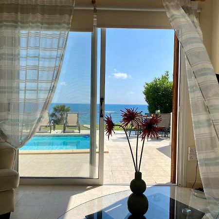 Amazing Front Line Villa In Coral Bay 佩亚 外观 照片