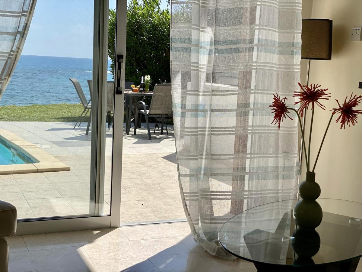 Amazing Front Line Villa In Coral Bay 佩亚 外观 照片